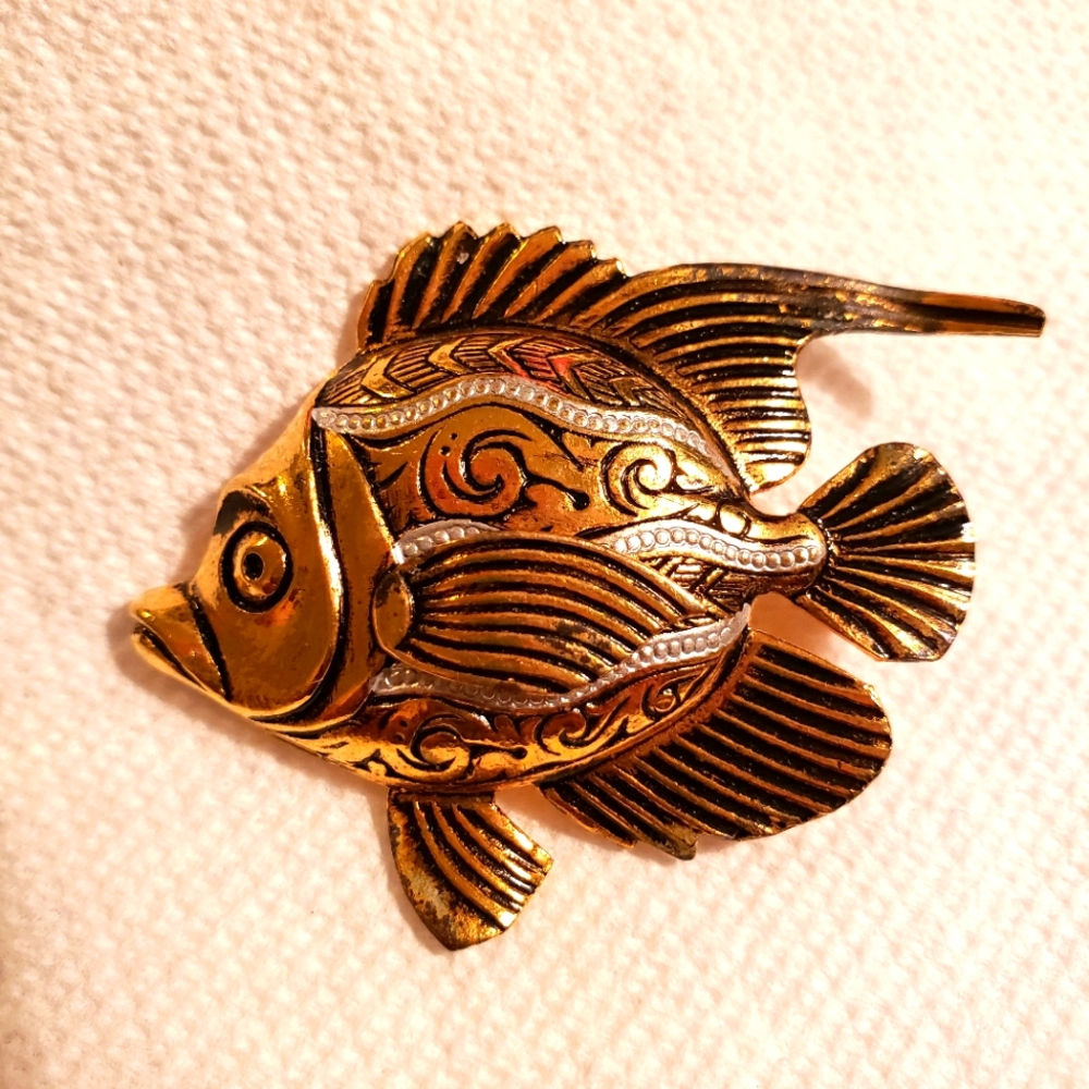 Vintage Gold Damascene Style Fish Pin
